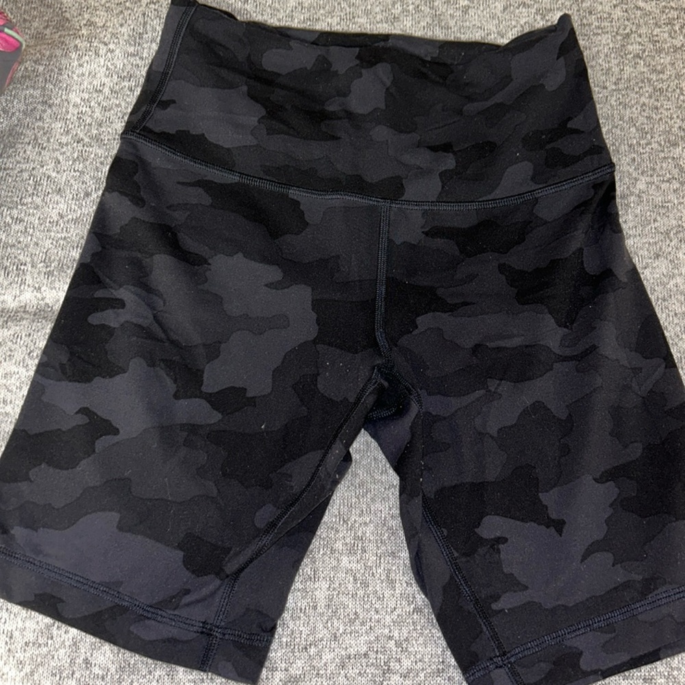 Lululemon biker shorts